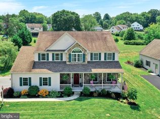 1324 W Ridge Rd, Elizabethtown, PA 17022