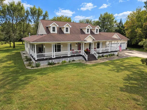 30125 Butler Ave, Cedar Falls, IA 50613
