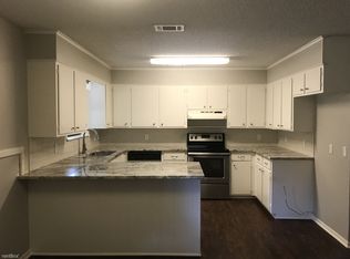 900 Christopher St, Whitehouse, TX 75791