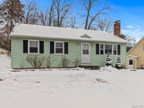 315 East Wakefield Boulevard, Winchester, CT 06098