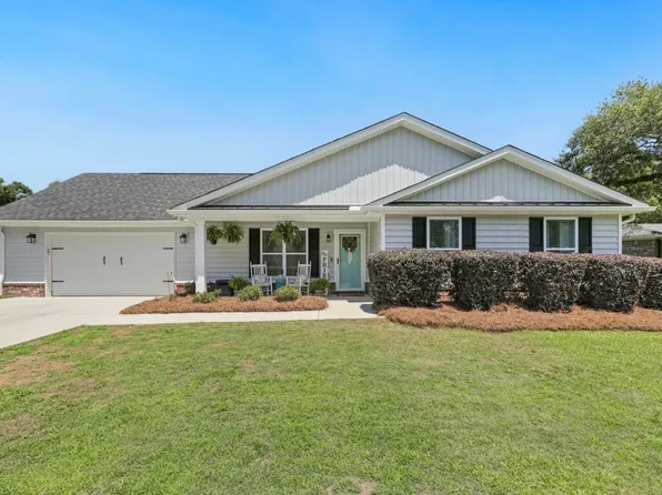 1207 Dennis Blvd, Moncks Corner, SC 29461