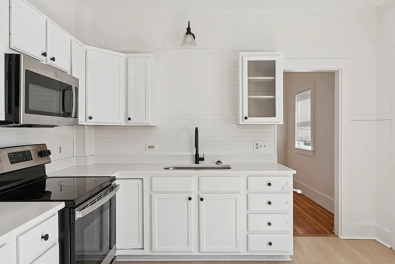 2 bed, 850 sqft, $3,000 — Photo 4