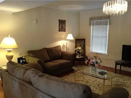 562 Lennox Dr Photo 1
