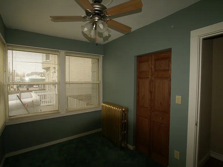 Phillips Park Apartments — Photo 14