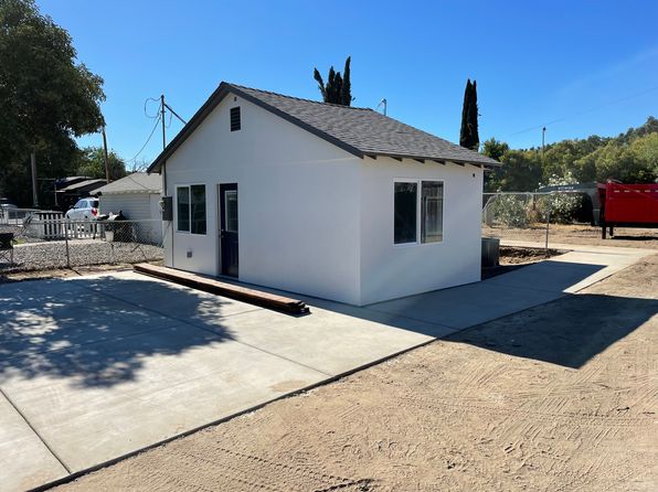 535A S Walnut Ave #A, Ripon, CA 95366