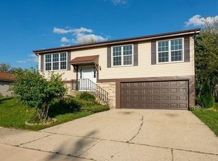 1921 Aspen Ln, Glendale Heights, IL