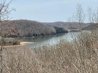 109 Midnight Dr, Byrdstown, TN 38549