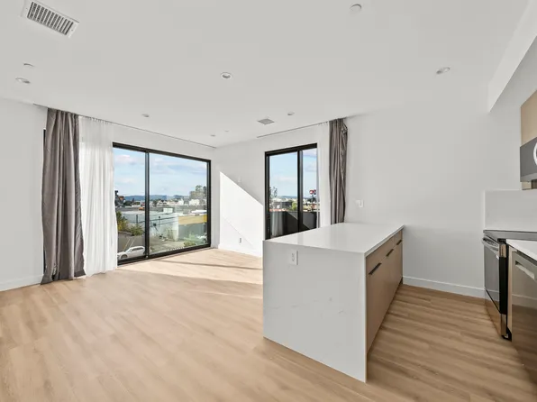 6605 Troost Ave, North Hollywood, CA 91606