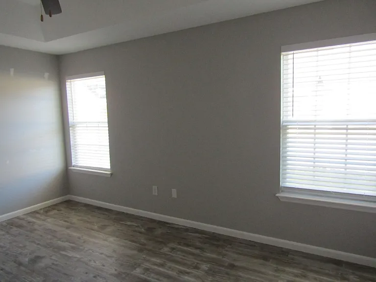 151 Heath Dr — Photo 21