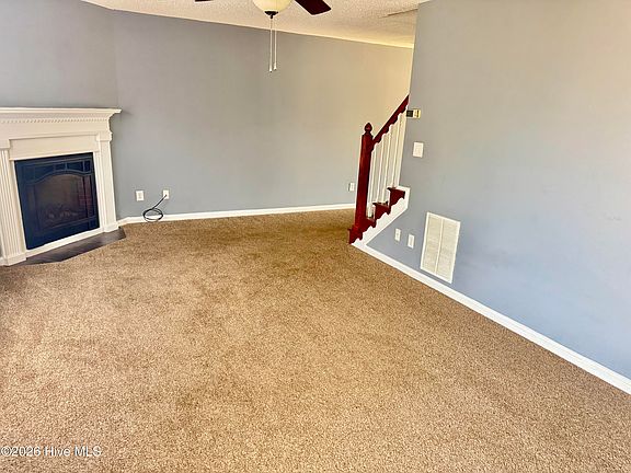 4th image of 1205 Cross Creek Cir APT B6