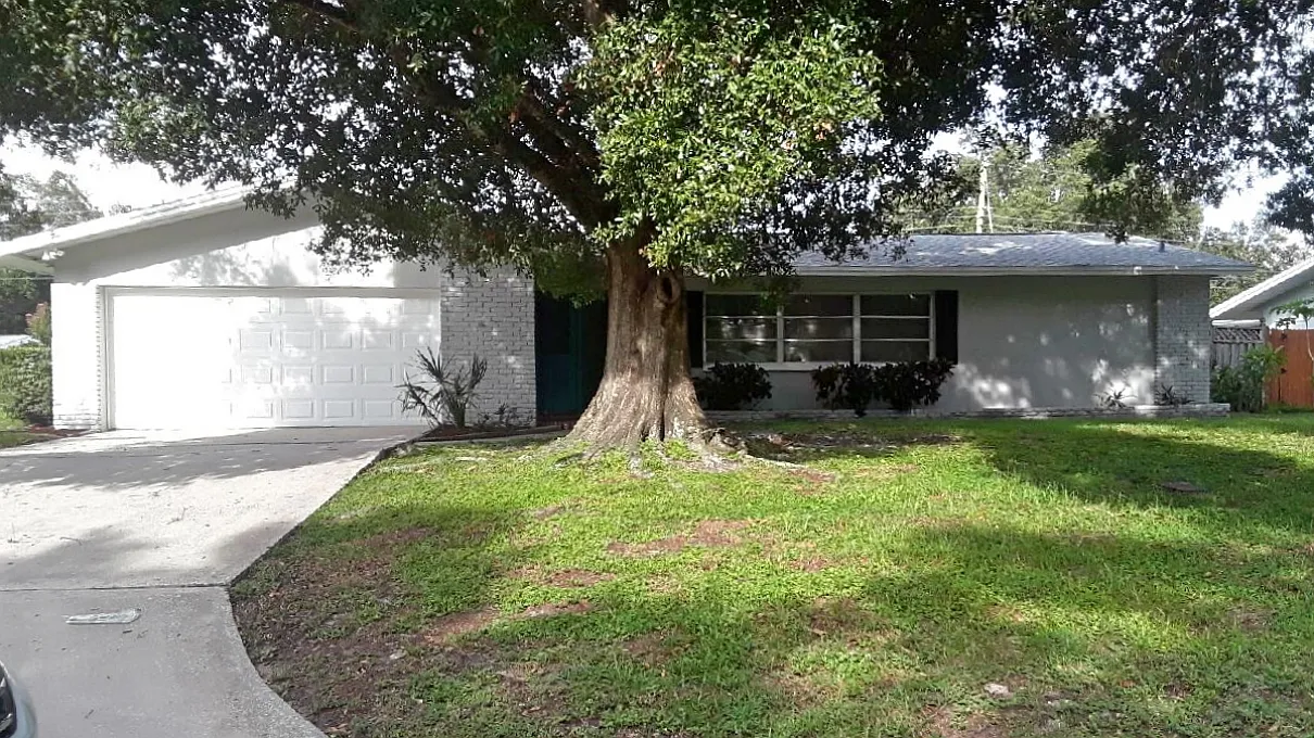 RIF (1329 Fairfield Drive) - 1 — Photo 2