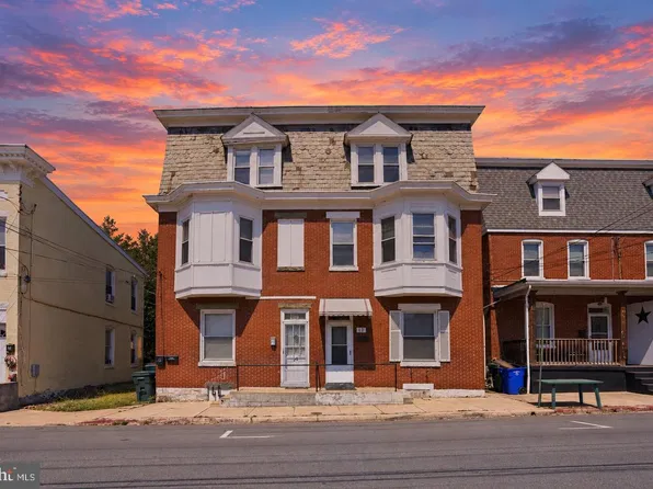 13 Winter St, Hagerstown, MD 21740
