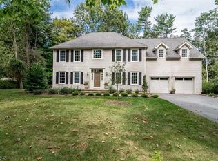 4 Parker Rd, Chester, NJ 07930