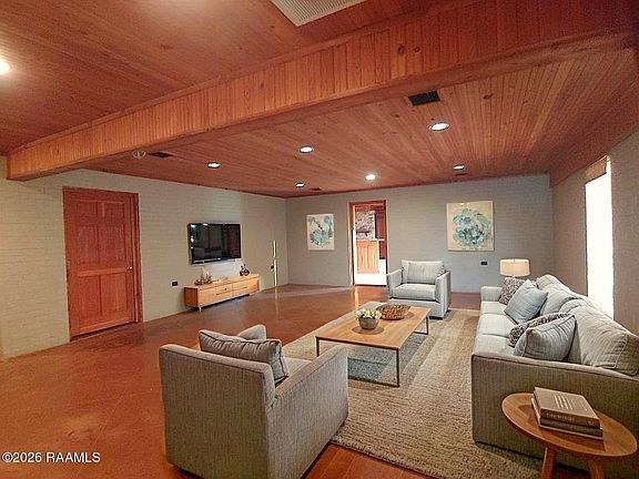 4th image of 545 Coulee Lanoire Rd