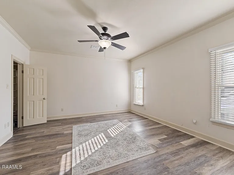 531 Esplanade Dr — Photo 7