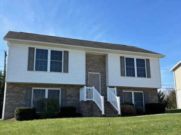 1281 Stonechris Dr, Harrisonburg, VA 22802