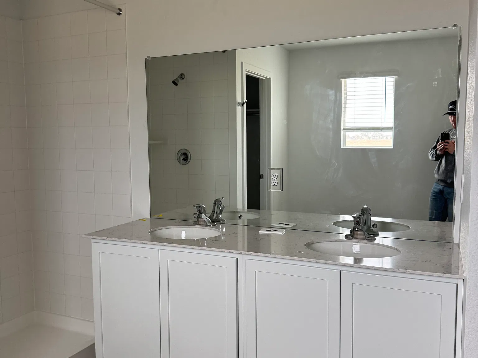 4 bed, 2603 sqft, $3,200 — Photo 3