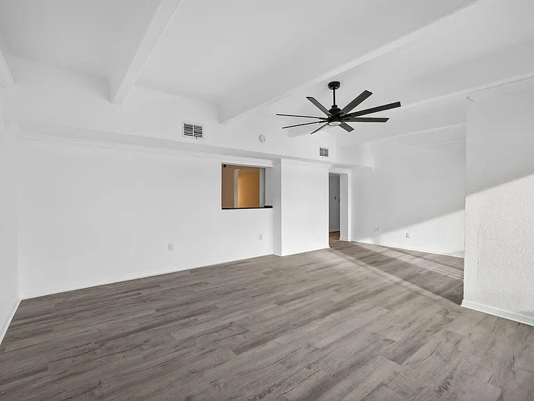 624 Southwind Cir #4 — Photo 10