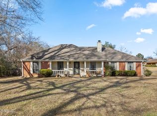2103 Old Vicksburg Rd, Clinton, MS 39056