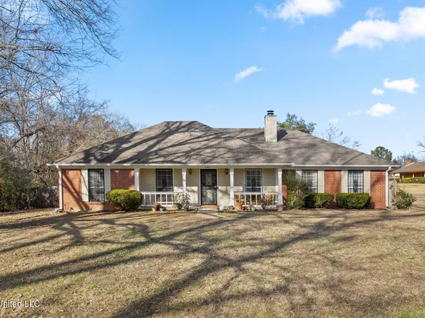 2103 Old Vicksburg Rd, Clinton, MS 39056