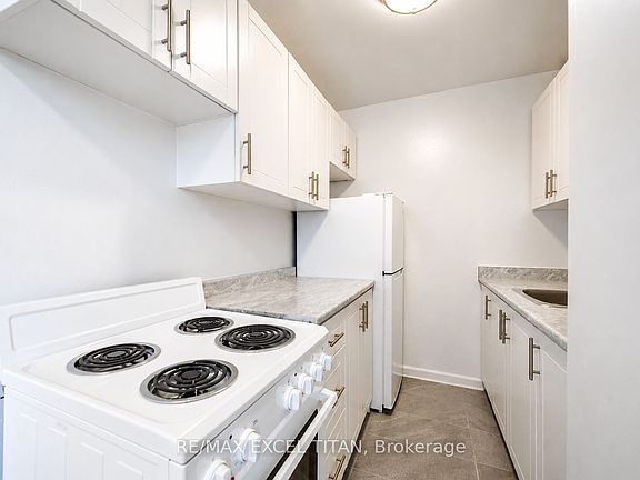5th image of 165 Cosburn Ave #301