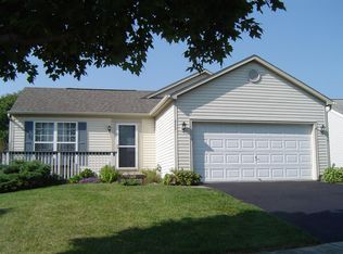 453 Candleglow Rd, Blacklick, OH 43004