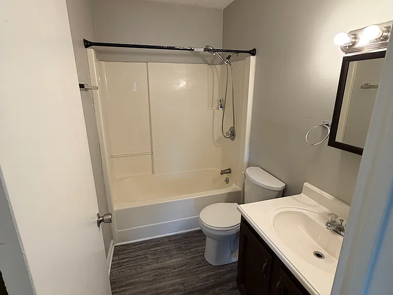 1660 Foxhaven Dr #31 — Photo 5