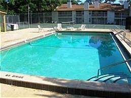 5th image of 1101C Greentree Ct