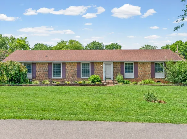 2111 Fleming Rd, Clarksville, TN 37043