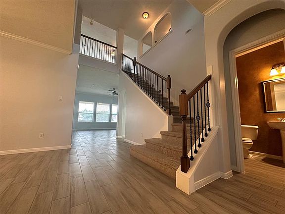 5th image of 3911 Golden Shores Dr