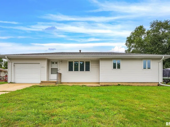 911 Desoto Dr, Bartonville, IL 61607