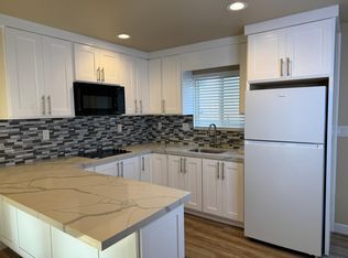 579 S Oaklawn Ave, Chula Vista, CA 91910