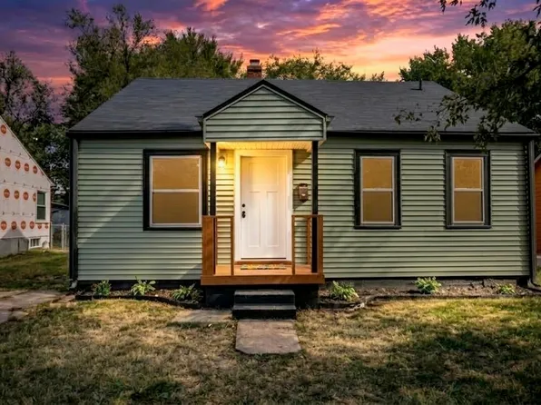 622 S Sylvan Ln, Wichita, KS 67218