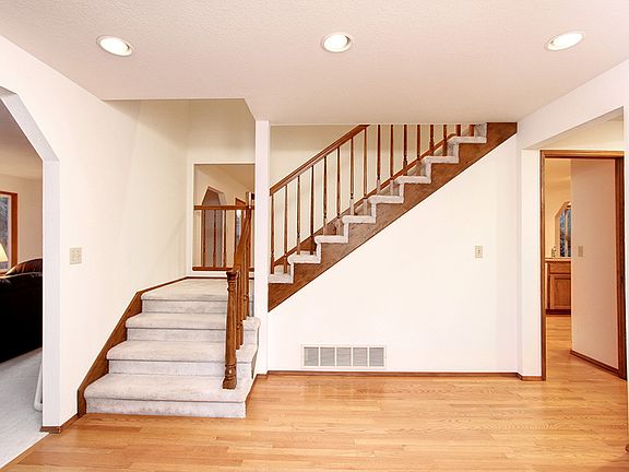 3rd image of 18339 NE 153rd St