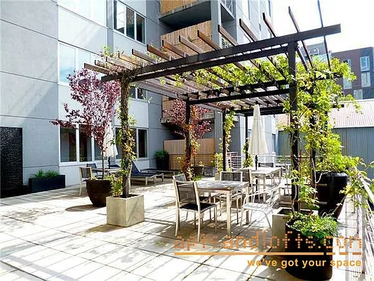 Rented by aptsandlofts.com | media 7