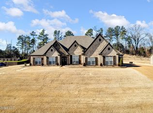3387 Straw Bridge Rd, Olive Branch, MS 38654