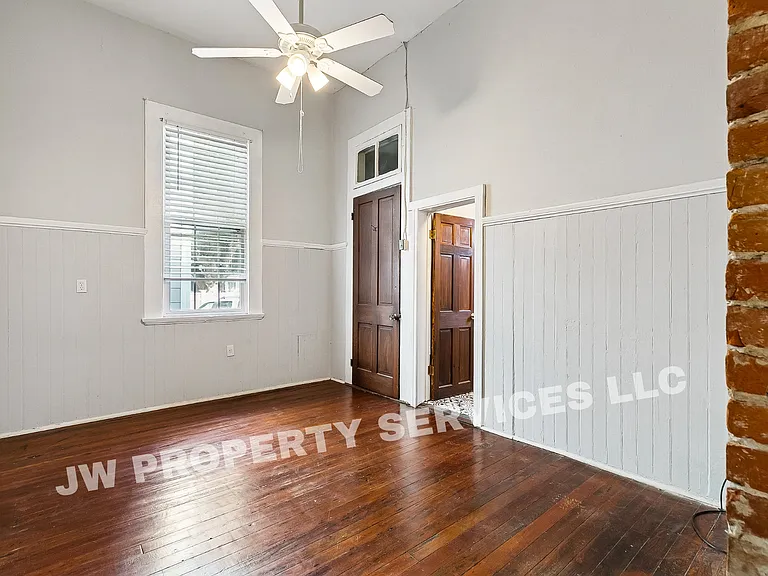 5225 Magazine St — Photo 6