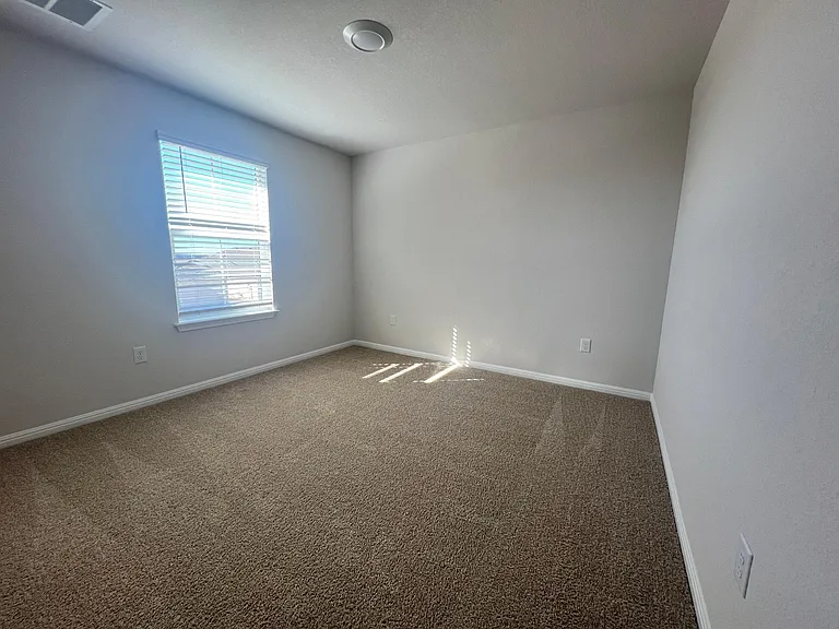 2700 Indian Clover Trl — Photo 26