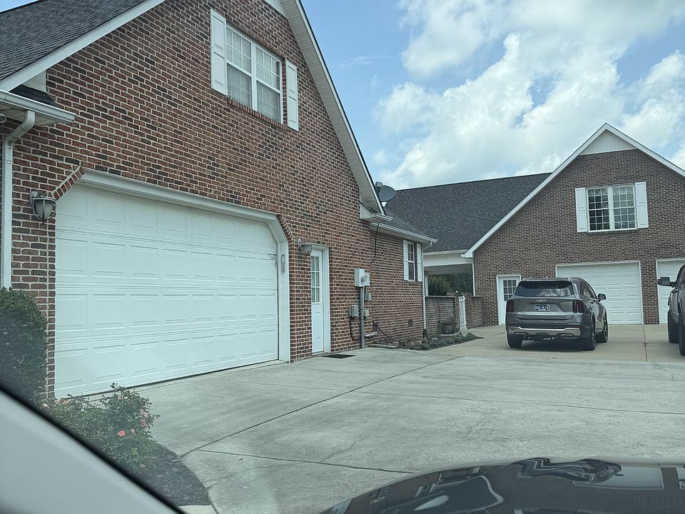 1st image of 536 Big Oak Dr
