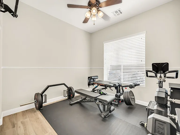 7259 E Tyndall St — Photo 31