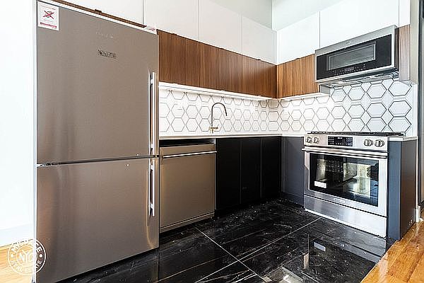 1st image of 255 McKibbin St #626
