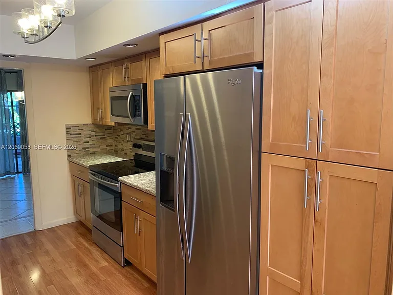 305 Bonnie Brae Way #27 — Photo 17