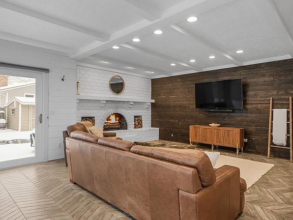 5th image of 1213 Euna Vista Dr