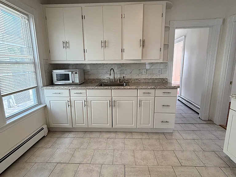 59 Myrtle St #1 — Photo 5