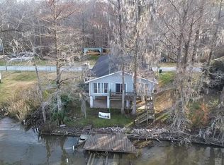18739 River Bend Rd, Maurepas, LA 70449
