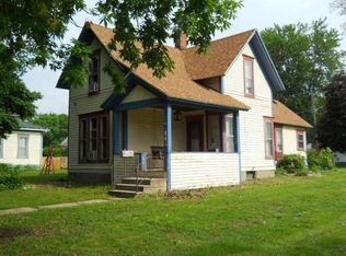 114 E 2nd St, Prophetstown, IL 61277