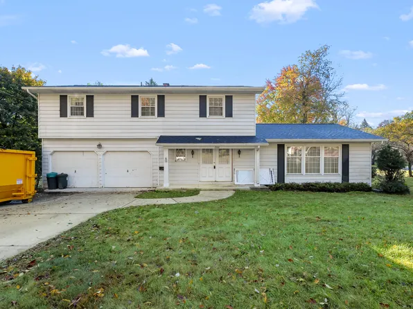 206 N Chapel Hill Dr, Battle Creek, MI 49015