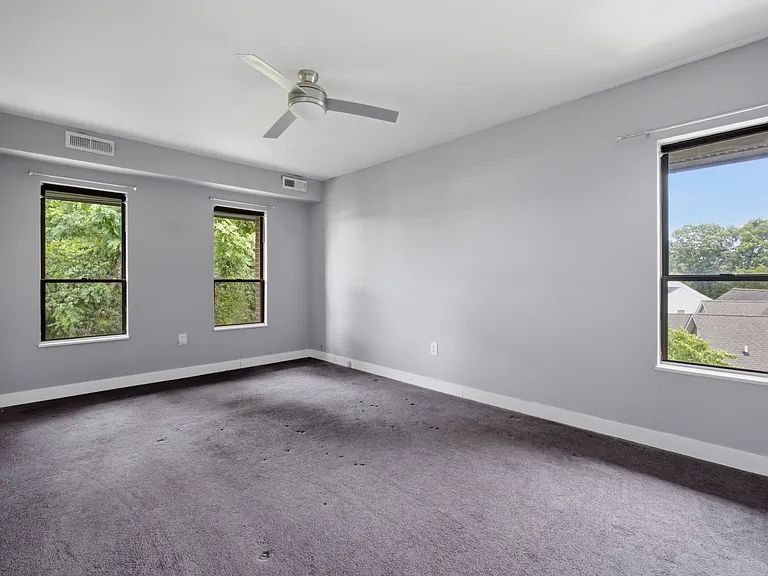 304 Forbes St #K — Photo 13