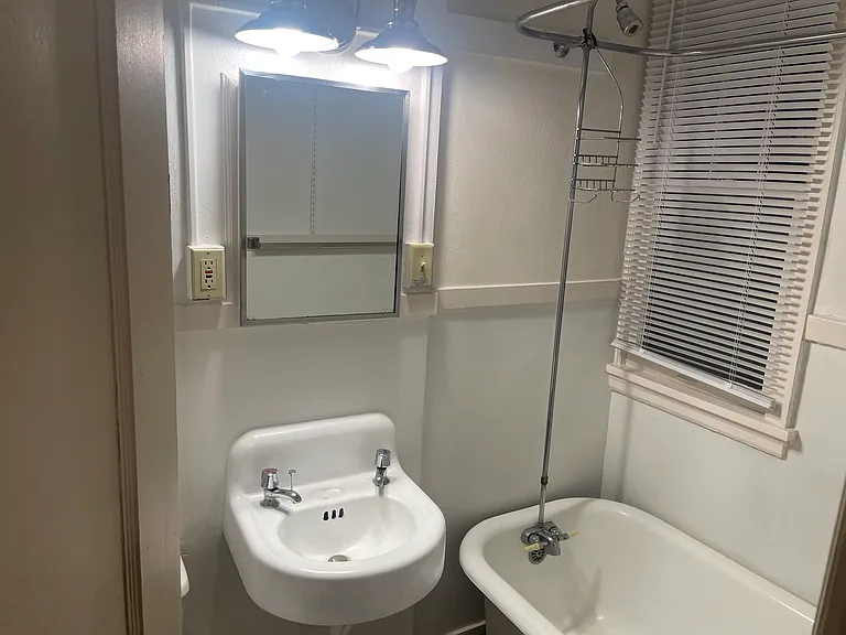400 Marshall Ave #9 — Photo 3