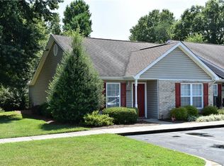 401 Campbell Gardens Rd, Kernersville, NC 27284